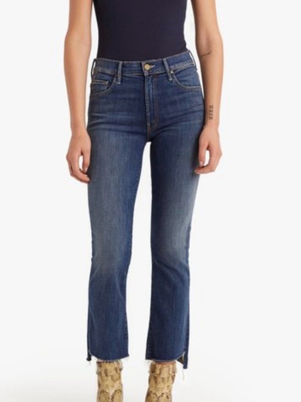 MOTHER The Insider Crop Step Fray Jeans Not Rough Enough Size 32 Like New
